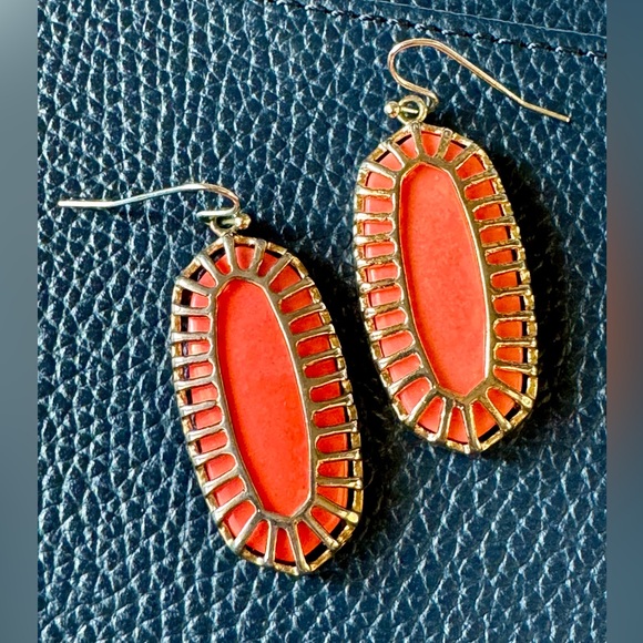 Kendra Scott Earrings - Picture 1 of 5